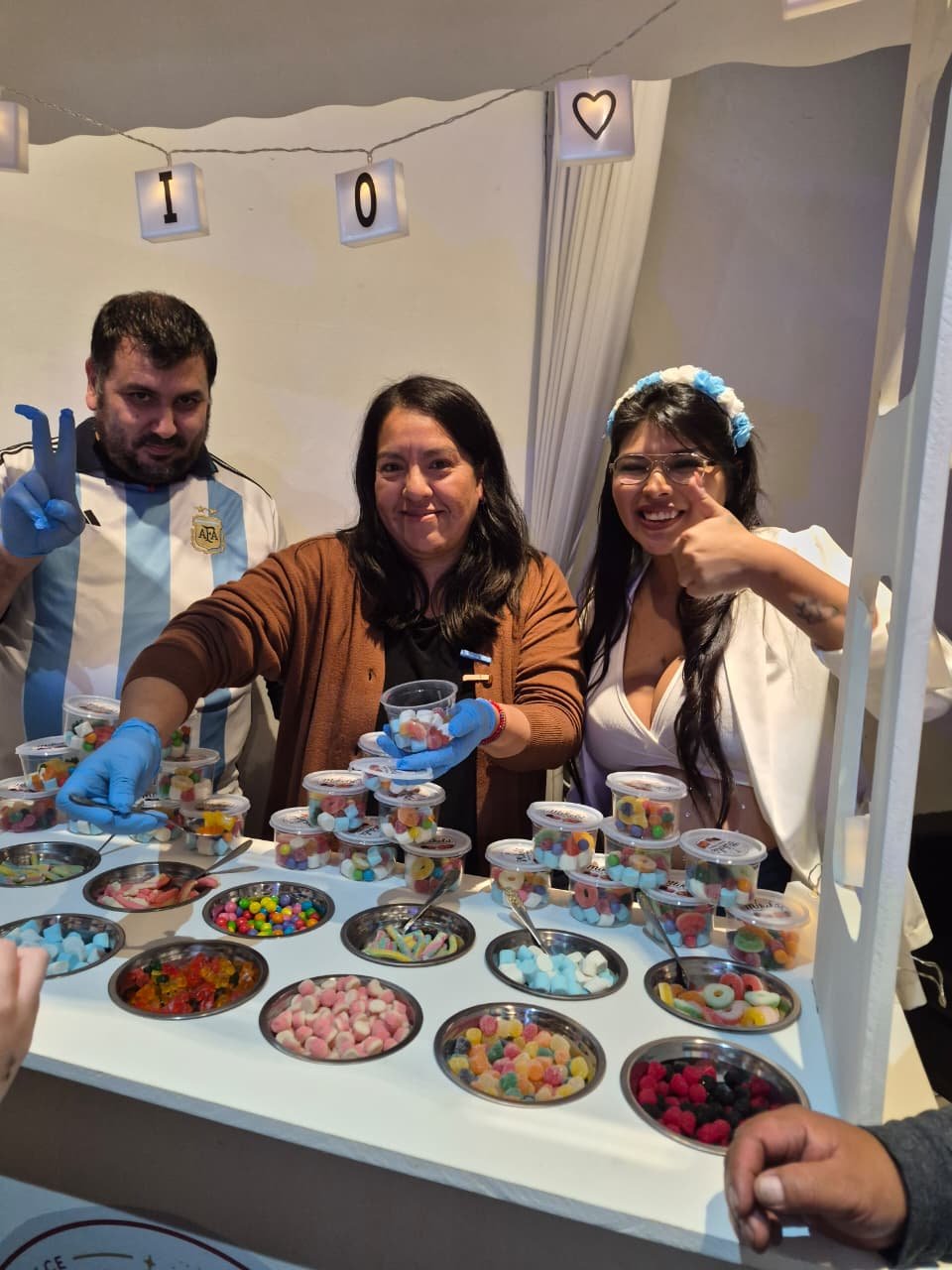 Momentos Mikolú